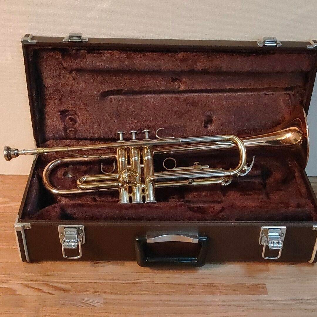 Yamaha Ytr-3320 Trumpet Used With Hard Case And Mouthpiece From Japan